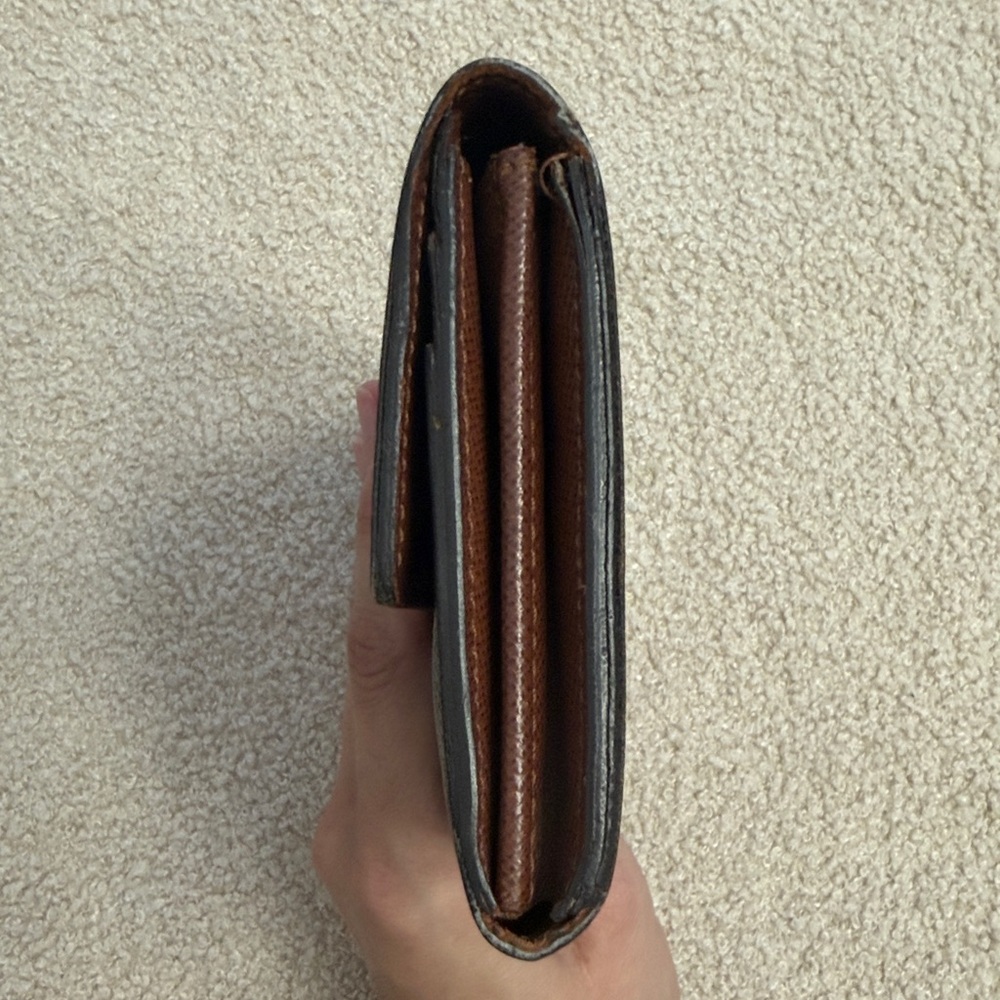 Louis Vuitton Monogram Wallet - Picture 10 of 12